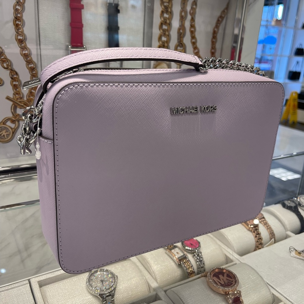 MICHAEL KORS Jet Set Large Saffiano Leather EW Crossbody Bag
Light Quartz
NWT - Picture 16 of 16